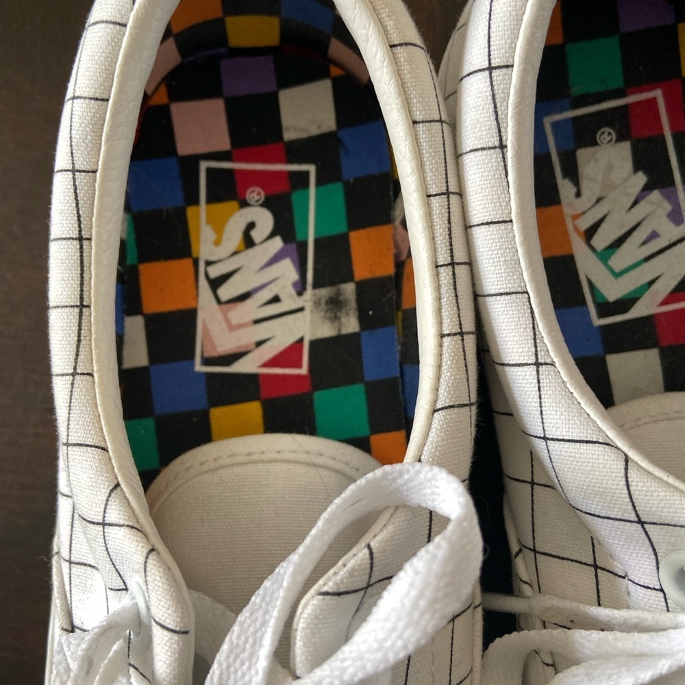 Vans shoes - Picture 3 of 12